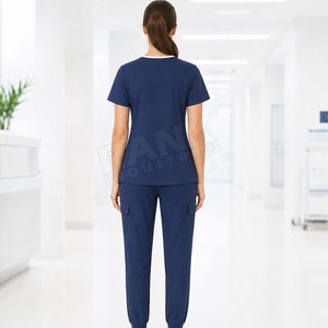 Uniforme d'infirmière durable et respirant pour les équipes infirmières et médicales - Product Image 4