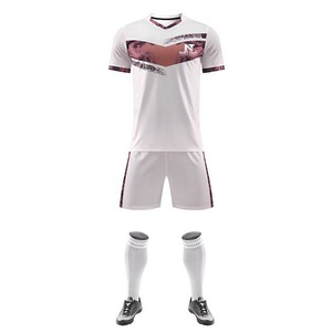 Vêtements de sport confortables pour hommes, uniforme de football 100% polyester, uniforme de football sur mesure pour hommes - Product Image 2