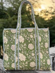 Cotton Floral Bohemian Quilted Shoulder Bag Casual Tote Bag for Women Stylish Lightweight Shoulder Bags - Product Image 4