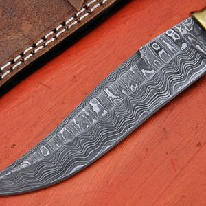 Damascus Steel Fixed Blade <b>Knife</b> Drop Point Hunting <b>Knife</b> With <b>Bone</b> <b>Handle</b> And Brass Guard - Product Image 4