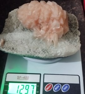 Spécimen de cluster d'apophylle translucide d'Inde, beaucoup en stock chez moi, pièces pour la décoration intérieure - Product Image 3