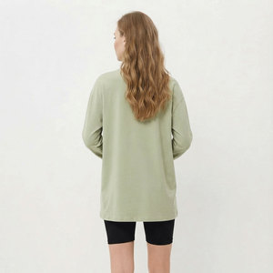 เสื้อยืดแขนยาวโอเวอร์ไซส์คุณภาพสูง ผ้าฝ้าย 100% สำหรับผู้หญิง สวมใส่สบาย ทรงหลวม น้ำหนัก 230 กรัม สไตล์สตรีทแวร์ - Product Image 3