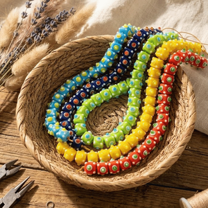 Cuentas de Vidrio Cuadradas de 12 mm Coloridas, Cuentas Hechas a Mano con Acabado Liso para Diseño de Joyas, Proyectos de Abalorios y Manualidades - Product Image 4