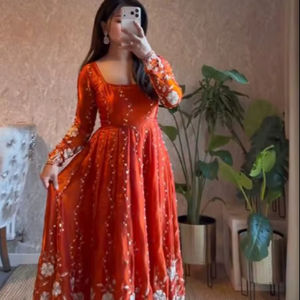 Vestidos Anarkali de Seda Fandy con Bordado de Hilo y Lentejuelas, Ropa Étnica India, Vestido Tradicional para Bodas y Fiestas, Moderno para Todas las Temporadas - Product Image 1