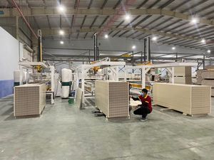 ประตู WPC ลายไม้จริง หนา 40 มม. สำหรับตกแต่งห้องนอน ราคาโรงงาน - Product Image 3