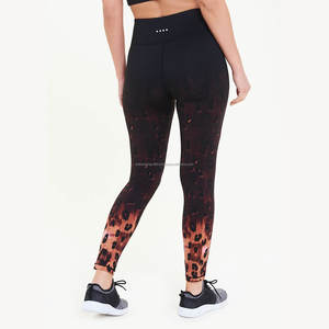 Pantalon de yoga de fitness taille haute pour femme Leggings à imprimé animal avec logo personnalisé de haute qualité Active Wear par sublimation - Product Image 2