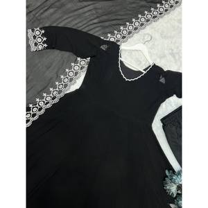 ชุดเดรส Anarkali ไซส์ XL สวยงามสำหรับงานปาร์ตี้ พร้อมกางเกงและผ้าคลุมไหล่ - Product Image 3