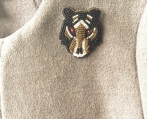 Colgante de cristal con cuentas de fresa y lazo de nácar, hecho a mano, impermeable y ecológico para bolso - Product Image 5