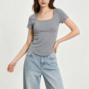 T-shirt à manches courtes col rond pour femme, couleur unie, coupe ajustée, tissu jersey 100% coton, respirant, décontracté, à porter au printemps et en été - Product Image 2