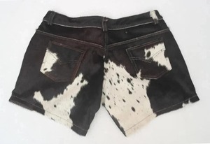 Shorts en cuir naturel faits main pour femmes, shorts en cuir de vache véritable, shorts en cuir à poils. - Product Image 2