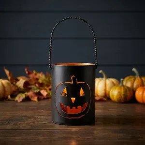 Lanterne Hurricane en métal découpé noir mat, façonnée avec expertise à partir de tôle durable, pour une lumière chaleureuse de bougie. - Product Image 2