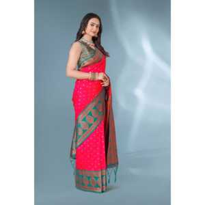 ผ้าไหมปาธานีสีชมพูลายจุด พร้อมเสื้อปักลายซารีแบบไม่เย็บติดกัน สำหรับงานกลางคืน - Product Image 4