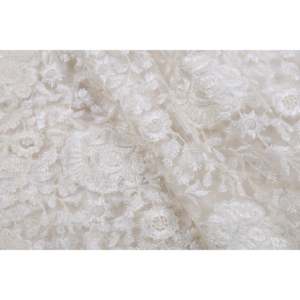 Tela de red blanca bordada con motivos florales, por yarda, 40 pulgadas de ancho, transpirable, estilo a rayas, teñible, Chanderi TFAB 331 - Product Image 1
