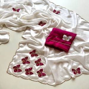 Sari VASTRA COTTAGE de satén puro hecho a mano con diseño de mariposa Khatli Moti Katdana, sari de diseñador totalmente hecho a mano para fiestas. - Product Image 2