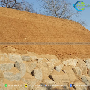Malla de fibra de coco natural para la prevención de erosión en pendientes y el apoyo al desarrollo de raíces de plantas en proyectos ecológicos - Product Image 4