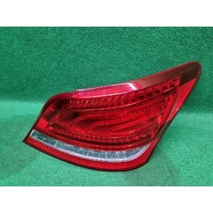 Feu arrière droit d'occasion Equus 924023N000 - Product Image 1