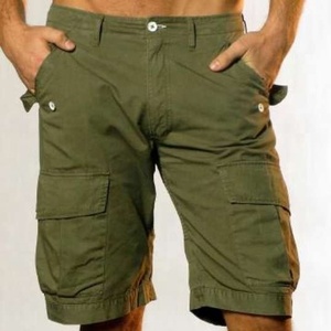 Pantalones Cortos Cargo Unisex Color Oliva con 6 Bolsillos, Transpirables, de Secado Rápido, de Algodón, para Hombre - Product Image 1