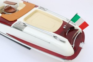 Modelo de Lancha Italiana RIVA AQUARIVA GUCCII Pintada en Blanco, Hecha a Mano en Madera, Temática Náutica, Forma Irregular - Product Image 5