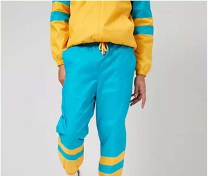 Chaqueta Cortavientos de Invierno para Hombre, Amarilla y Azul, con Bloques de Color, Antibacteriana, 100% Nailon, Cierre de Cremallera, Impermeable, Corte Regular - Product Image 2