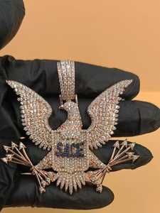 Pendentif Aigle en Argent 925 Plaqué Or Rose avec Moissanite Ronde Taille Brillant, Bijou Thème Hip Hop Unisexe - Product Image 2