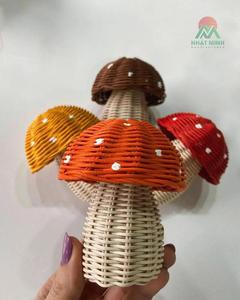 Elegante y Único, Ideal para la Imaginación de los Niños, Hongo de Ratán Hecho a Mano para la Habitación Infantil - Product Image 4