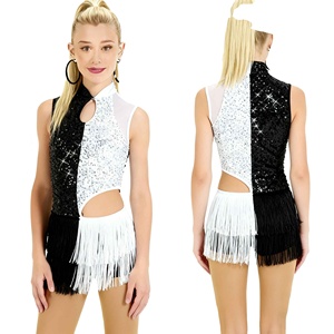 Maillot d'équipe élégant et tendance avec accents de strass, fabriqué avec un tissu léger et confortable, uniforme de cheerleading - Product Image 3