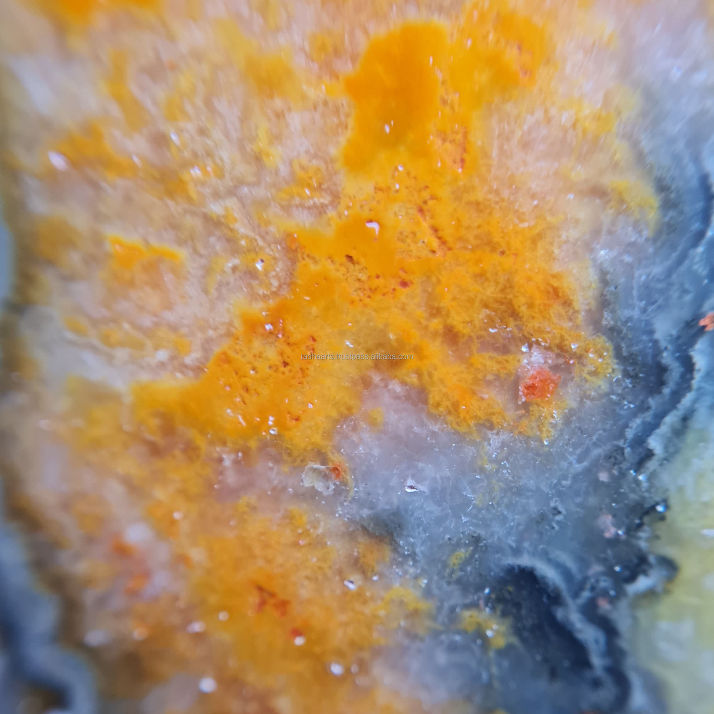 สีเหลือง