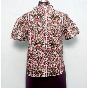 Hauts à col roulé imprimés floraux style coréen vintage - Confortables et chics pour le quotidien, 100 % coton, écologiques, vente en gros pour femmes - Product Image 6