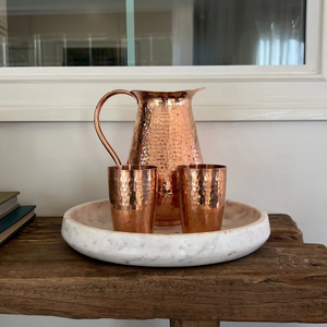 Pichet en cuivre avec couvercle, récipient martelé pur, carafe en cuivre robuste, carafe en métal artisanale - Product Image 1
