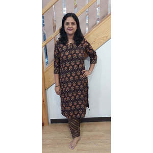 ผ้าเรยอนยืดหยุ่นพร้อมกางเกงสีน้ำตาลกาแฟ - Product Image 1