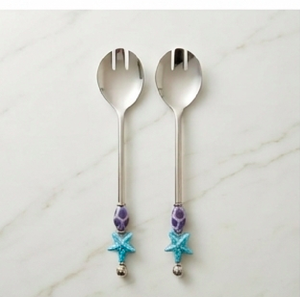 Service à salade en métal avec poignées en forme d'étoile de mer, design original, compatible lave-vaisselle, idéal pour les occasions festives - Product Image 1
