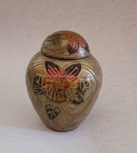 Urne funéraire personnalisée de haute qualité pour adultes, style américain, avec gravure de papillon, en laiton, capacité de 220 pouces cubes - Product Image 3