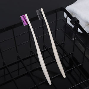 Aclamado Set Ergonómico de Cepillo de Dientes y Pasta Dental Desechables con Cerdas Suaves de Nylon para Cuidado Bucal en el Hogar, Viajes y Amenidades de Hotel - Product Image 2