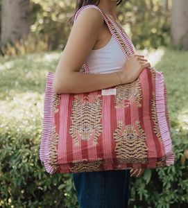 Vintage Inspired Quilted Cotton Tote <b>Bag</b> Women Large Solid Color Zipper Closure Summer Daily Use <b>Work</b> Shopping Travel <b>Bags</b> - Product Image 3