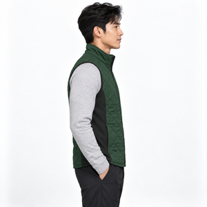 Gilet matelassé hybride pour homme avec panneaux isolants, tissu doux et coupe confortable pour les voyages décontractés et les tenues par temps froid - Product Image 2
