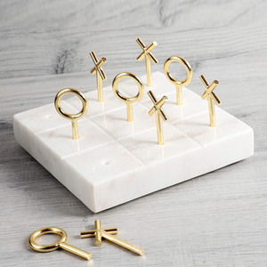 Juego de Tic Tac Toe de Mármol Blanco de Lujo con Elegantes Piezas de Metal Dorado en Forma de X y O, Rompecabezas para Niños y Adultos para Disfrutar - Product Image 4