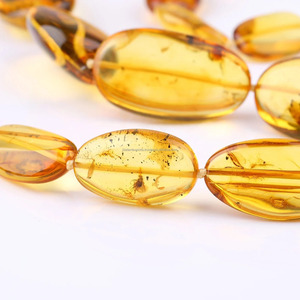 สร้อยคอเรซิ่นรูปไข่รักษ์โลกจากผู้ขายที่ได้รับการยืนยัน สร้อยคอประดับลูกปัด สร้อยคออะคริลิคสีเหลือง ของขวัญแต่งงาน - Product Image 2