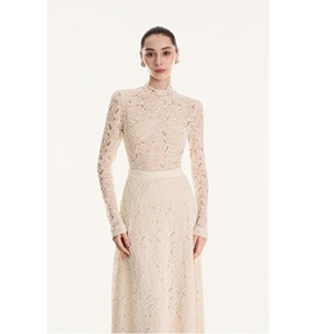 เสื้อกล้ามแฟชั่นผู้หญิง รุ่นใหม่ GISELLE TOP เสื้อผ้า ODM ผ้าลูกไม้ร้อยเชือก 92% โพลีเอสเตอร์ 8% เรยอน เสื้อกล้ามผู้หญิง - Product Image 5