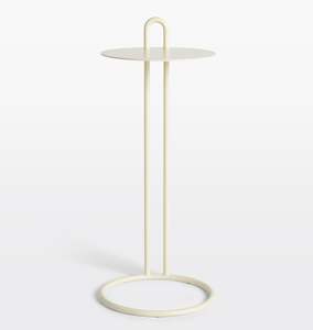 Mesa de bebidas delgada para exteriores con superficie redonda y detalles en lazo, estructura resistente a la intemperie para patio, balcón, relajación y bares - Product Image 2