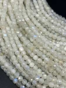 Cuentas de Piedra Lunar Natural, Forma de Cubo Facetado, Hermosa Piedra Lunar Blanca con Destello Azul, Gema de Alta Calidad - Product Image 2