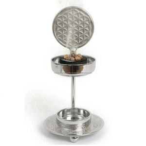 Support d'encens en laiton réglable en hauteur, durable et spécialisé pour le B2B, idéal pour le printemps/été - Product Image 4