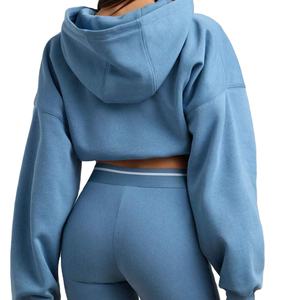 Conjunto de Verano para Mujer: Top de Jersey Oversize de Algodón con Hombros Caídos, Anti-Pilling y Transpirable, y Shorts Deportivos con Cordón Ajustable - Product Image 3