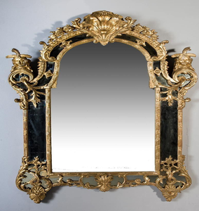 Miroir rectangulaire doré pleine longueur avec de riches gravures d'acanthe ; disponible à prix de gros. - Product Image 3