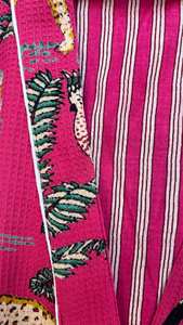 Bata de Baño Unisex de Algodón con Tejido Waffle, Estilo Kimono, con Estampado Floral - Product Image 3