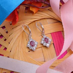 Pendientes delicados de rubí, plata de ley 925, cierre de gancho, joyería artesanal con piedras preciosas, elegante regalo para mujer - Product Image 3