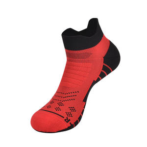 Chaussettes de sport respirantes et confortables en coton pour hommes et femmes, idéales pour la course à pied et le marathon, vente en gros - Product Image 1