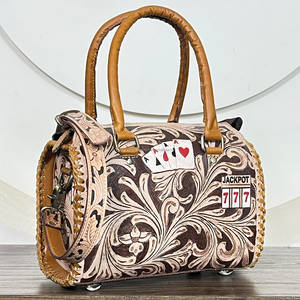 กระเป๋าเดินทางหนังลายดอกไม้พรีเมียม รุ่น Speedy Duffel ขนาดกลาง ดีไซน์ 777 Jackpot สำหรับออกกำลังกาย ท่องเที่ยว พักค้างคืน ความจุขนาดใหญ่ - Product Image 4