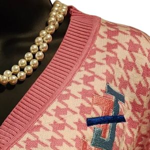 Cardigan rose en tricot pour femme, motif pied-de-poule brodé Jack and Jill, classique, boutonné, doux, chaud, décontracté et élégant - Product Image 4