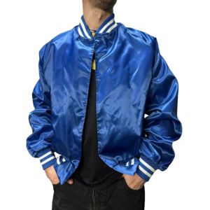 Veste en satin de soie 100% doux de haute qualité personnalisée, veste varsity d'hiver, veste streetwear pour homme, veste brodée en chenille - Product Image 2