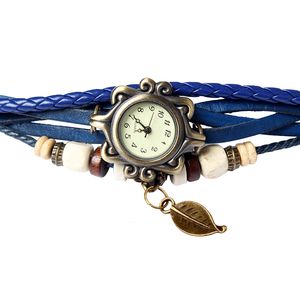 Belle montre à anneau pour femme en cuir faite à la main, style bohème rétro, design feuille d'arbre bleue - Product Image 3